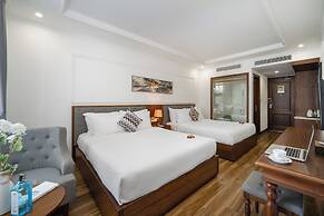 The Sail Hotel - My Khe Beach