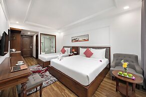 The Sail Hotel - My Khe Beach