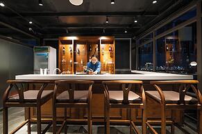 The Sail Hotel - My Khe Beach