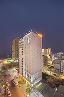 The Sail Hotel - My Khe Beach