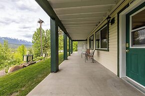 Golden Mountain View Suites