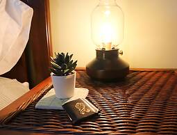 Golden Mountain View Suites