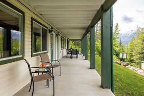 Golden Mountain View Suites