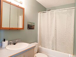 Golden Mountain View Suites