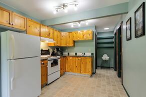 Golden Mountain View Suites