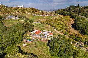 Grapevine by Avantstay Secluded 5BR Villa 4 Acres of Vineyards & Avo G
