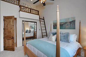 Owl's Nest by Avantstay Infinity Pool w/ Incredible Views