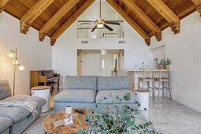 Burgundy by Avantstay Basketball Court, Pool, Hot Tub, Outdoor Kitchen