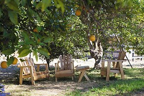 Burgundy by Avantstay Basketball Court, Pool, Hot Tub, Outdoor Kitchen