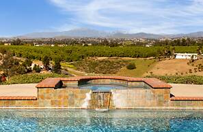 Willow by Avantstay Mountain Views - See Hot Air Balloons From Pool