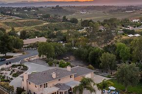 Willow by Avantstay Mountain Views - See Hot Air Balloons From Pool