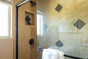 Willow by Avantstay Mountain Views - See Hot Air Balloons From Pool