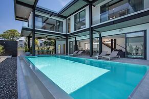 Elegant 4BR Pool Villa Sunset Garden 3