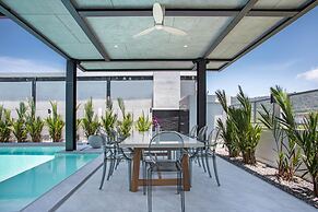 Elegant 4BR Pool Villa Sunset Garden 3