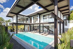 Trendy Modern Pool Villa Sunset Garden 4