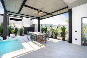 Trendy Modern Pool Villa Sunset Garden 4