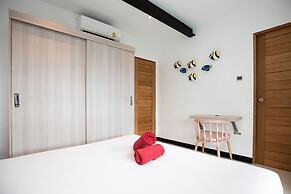 Stylish Salt Pool Villa Sunset Garden 5