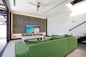 Stylish Salt Pool Villa Sunset Garden 5