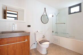 Stylish Salt Pool Villa Sunset Garden 5