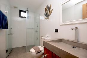 Stylish Salt Pool Villa Sunset Garden 5