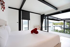 Stylish Salt Pool Villa Sunset Garden 5