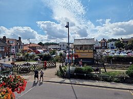 The Crows Nest - Sheringham