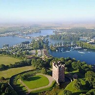 Impeccable 3-bed Cabin in Tattershall, UK