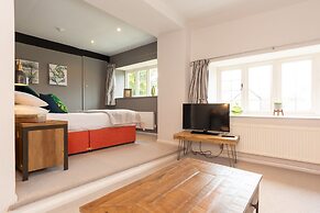 the Jersey Arms Hotel