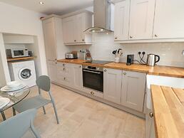 The Old Store, 2 Alpine Terrace