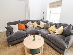 The Old Store, 2 Alpine Terrace