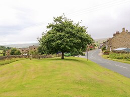 The Old Store, 2 Alpine Terrace