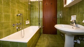 Italianway - Ermes di Colloredo 34 B