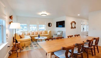 Canoe Place Inn and Cottages