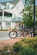 Canoe Place Inn and Cottages