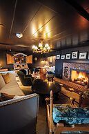 Canoe Place Inn and Cottages