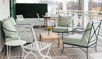 Canoe Place Inn and Cottages