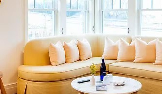 Canoe Place Inn and Cottages