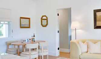 Canoe Place Inn and Cottages