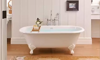 Canoe Place Inn and Cottages