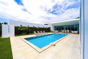 Modern 4 Bedroom Pool Villa PMK-A6