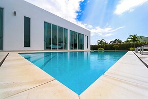 Modern 4 Bedroom Pool Villa PMK-A6