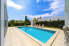 Modern 4 Bedroom Pool Villa PMK-A6