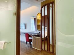 Grand Lord Hotel& Residence