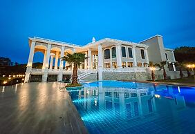 Grand Lord Hotel& Residence