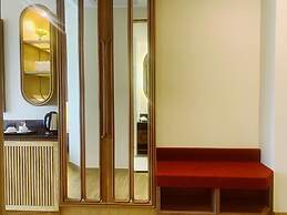 Grand Lord Hotel& Residence