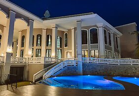 Grand Lord Hotel& Residence