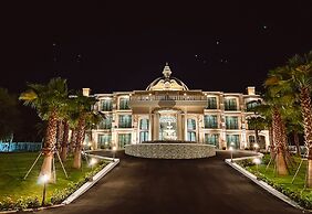 Grand Lord Hotel& Residence