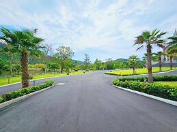 Grand Lord Hotel& Residence