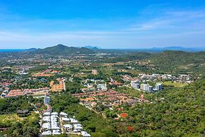 5 Bedroom Pool Villa Close To Town H5