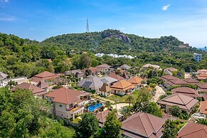 5 Bedroom Pool Villa Close To Town H5